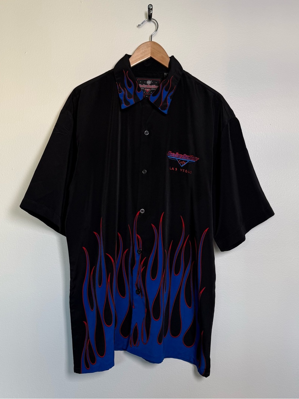 Harley Davidson Cafe Las Vegas Camp Shirt Mens XL Black Blue Flame Button Up